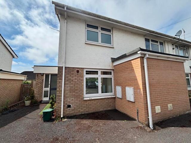 Apartment for rent in Loughor, Wales