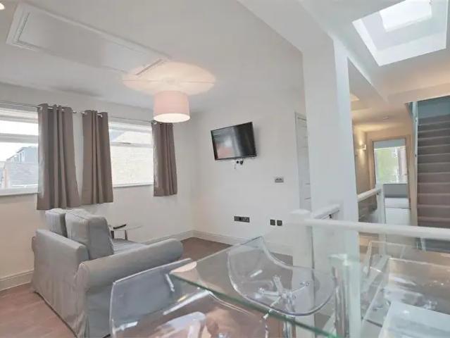 Apartment for rent in Robin Hood, The Slade