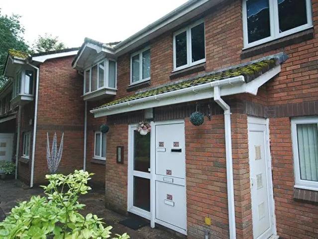 Apartment for rent in Cimla, Neath