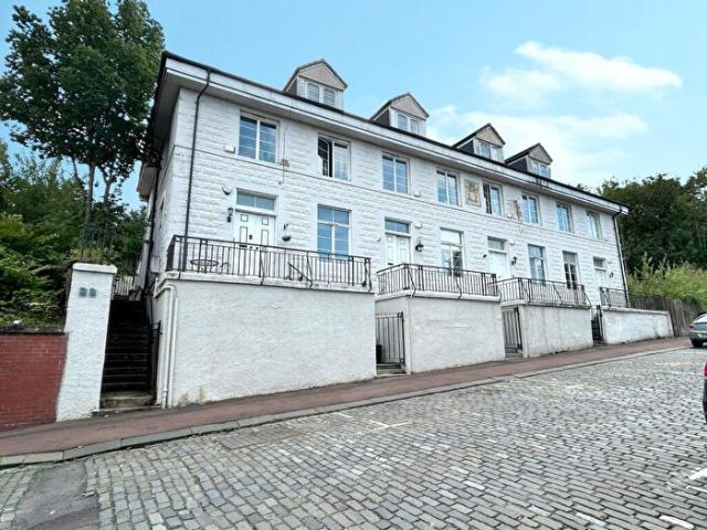 Apartment for rent in Castlehead, Glenburn
