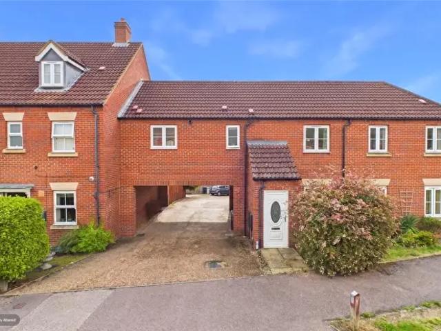 Apartment for rent in Desborough