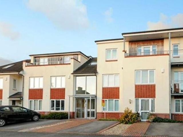 Apartment for rent in Church Cowley, The Slade