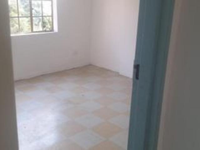 Apartment for rent in Chatsworth, Kwazulu-natal