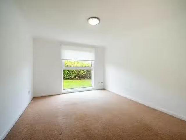 Apartment for rent in Newhouse