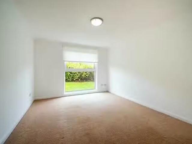Apartment for rent in Newhouse
