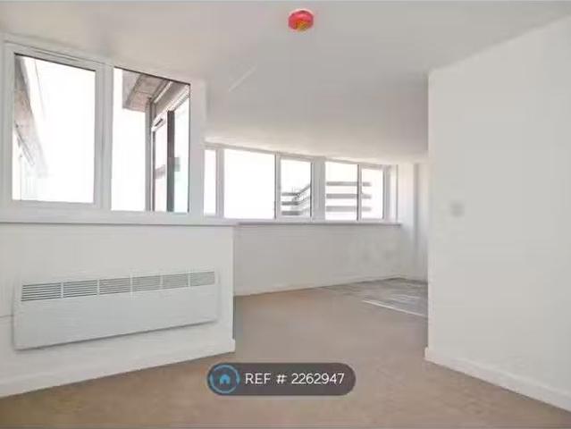Apartment for rent in Netherton