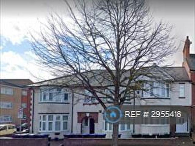 Apartment for rent in Queen's Park, Northampton