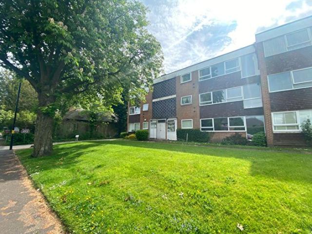 Apartment for rent in Four Oaks, West Midlands