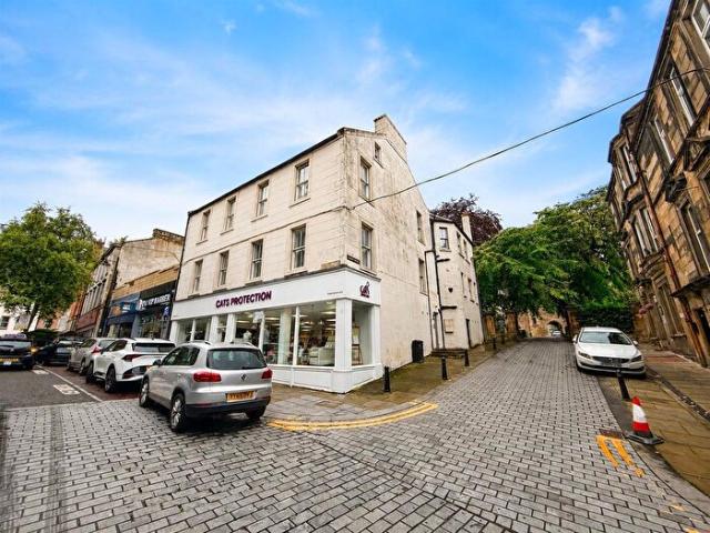 Apartment for rent in Callendar Park, Scotland