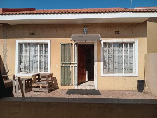 Apartment for rent in Kookrus, Midvaal Local Municipality