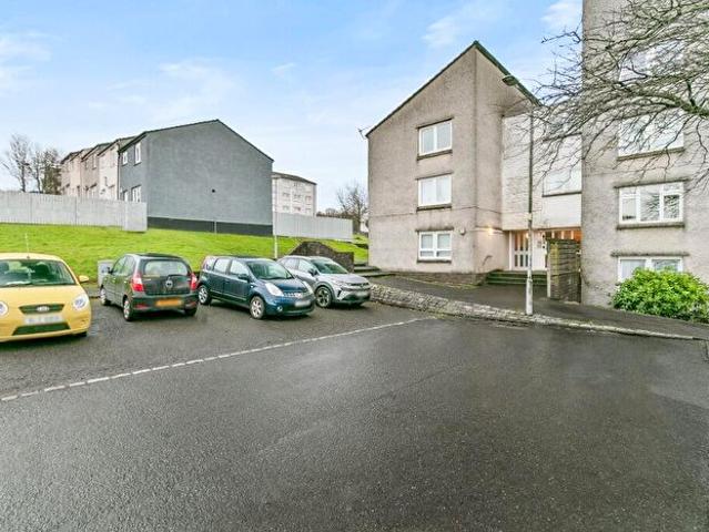 Apartment for rent in Bonhill, Scotland