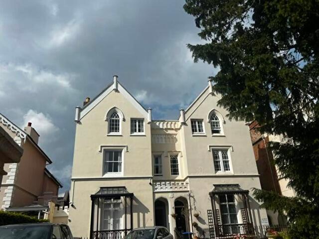 Apartment for rent in Sydenham, Green Close