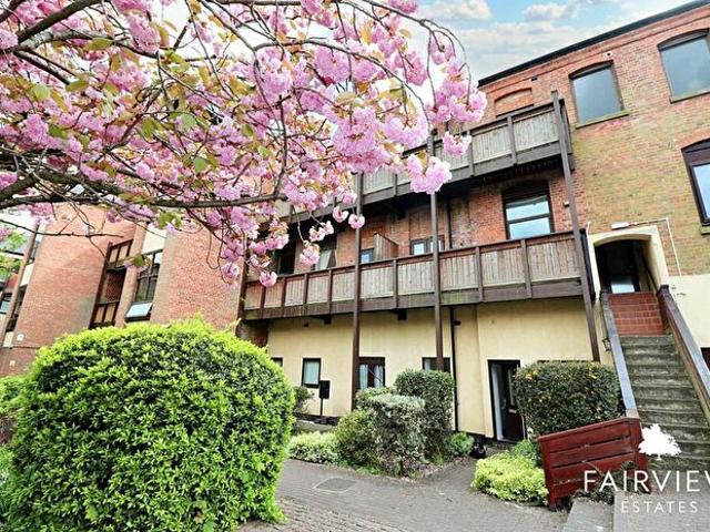Apartment for rent in Old Lenton, Haddon
