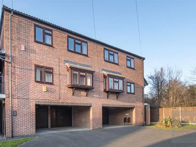 Apartment for rent in Old Lenton, Haddon