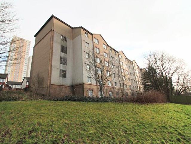 Apartment for rent in Balgrayhill, Glasgow