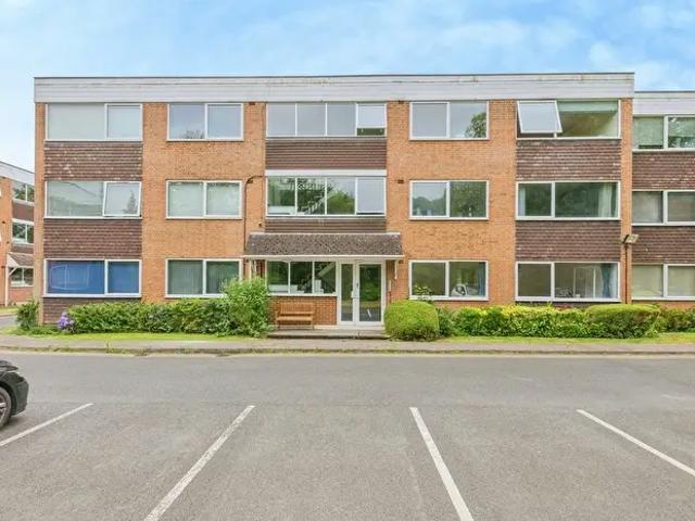 Apartment for rent in Four Oaks, West Midlands