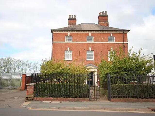 Apartment for rent in Beamhurst, Staffordshire
