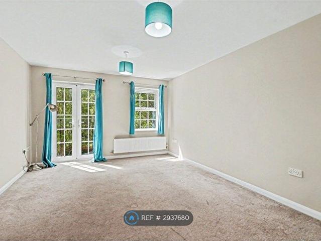 Apartment for rent in Far Cotton and Delapre, Far Cotton