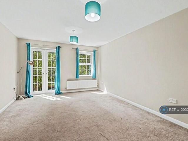 Apartment for rent in Far Cotton and Delapre, Far Cotton