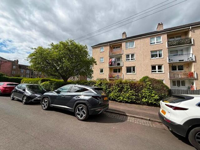 Apartment for rent in The Drives, Dennistoun