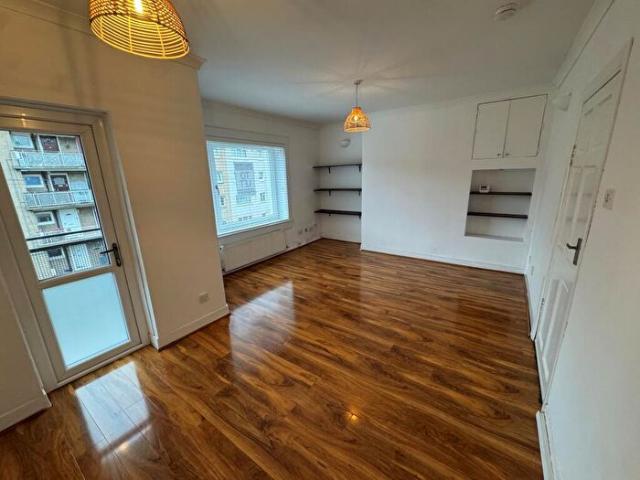 Apartment for rent in Auldhouse, Scotland