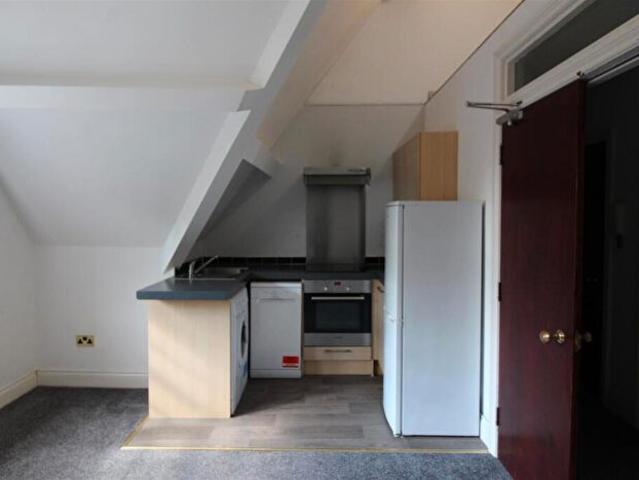 Apartment for rent in Clarendon Park, Leicester