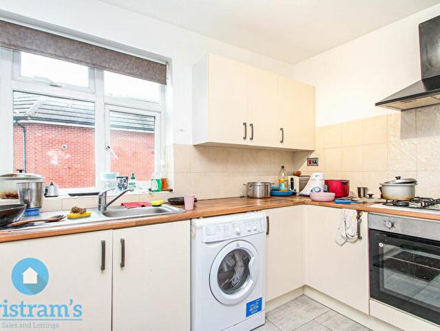 Apartment for rent in Compton Acres, Barton In Fabis