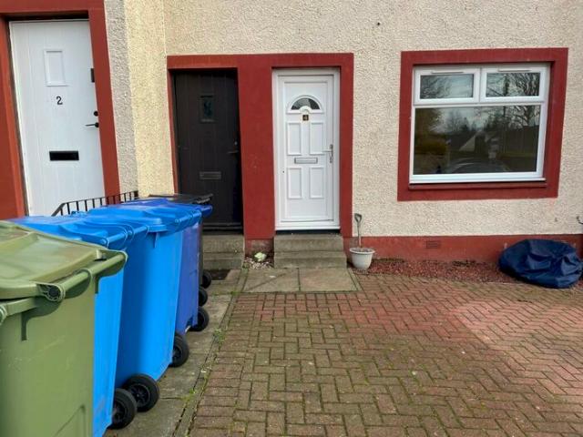 Apartment for rent in Helensfield, Scotland