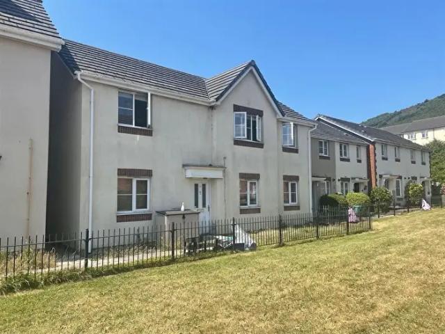 Apartment for rent in Port Tennant, Swansea