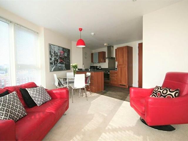 Apartment for rent in Nangreaves, Wales