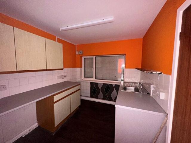 Apartment for rent in Ravenhill, Nangreaves