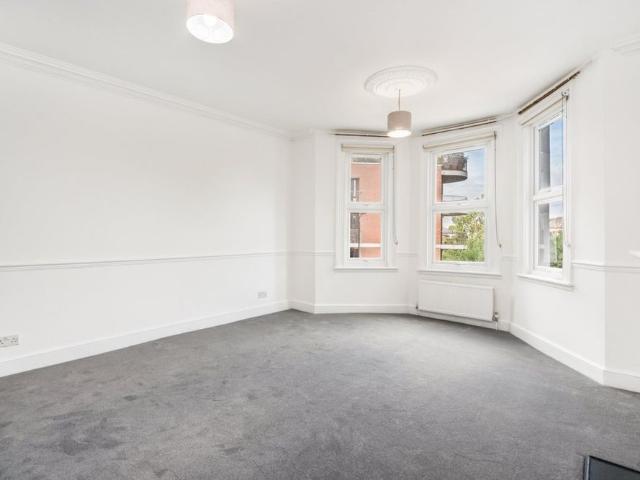 Apartment for rent in West Hampstead, Greater London