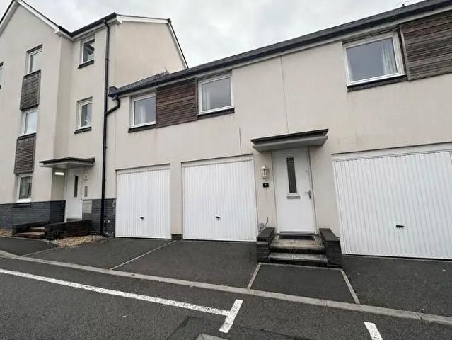 Apartment for rent in Pentre-chwyth, Swansea
