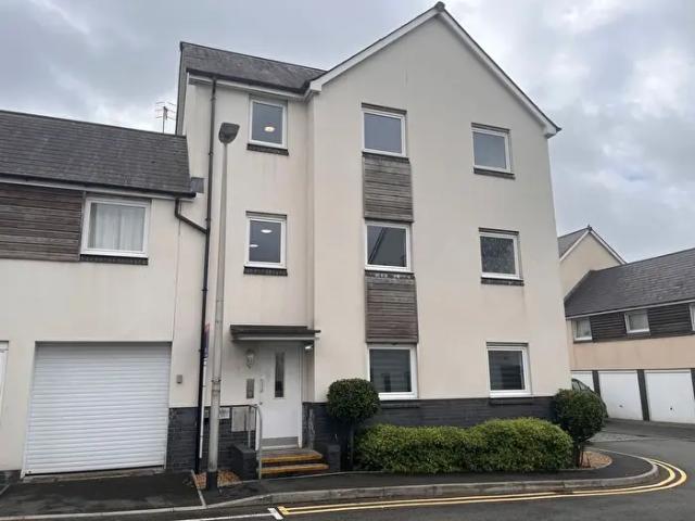 Apartment for rent in Nangreaves, Wales