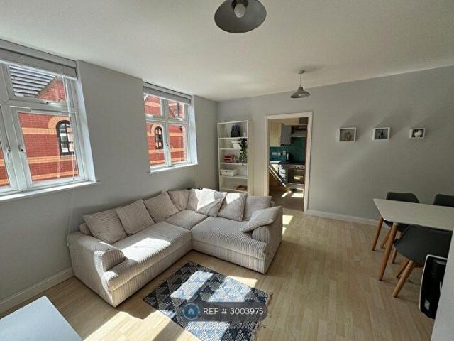Apartment for rent in Bede Island, Old Wharf