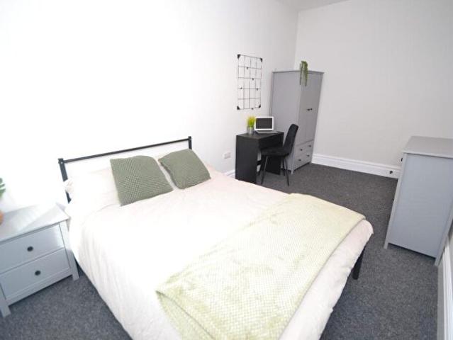 Apartment for rent in Abbey Park, Barton In Fabis