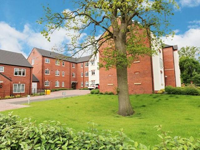 Apartment for rent in Dickens Heath, West Midlands