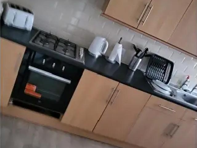 Apartment for rent in Oystermouth, Mumbles