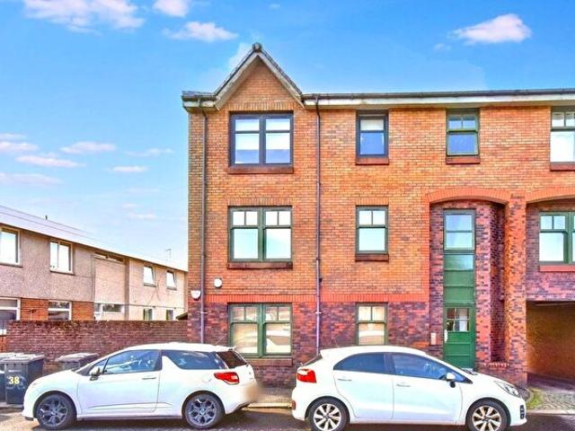 Apartment for rent in Balmalloch, Kilsyth