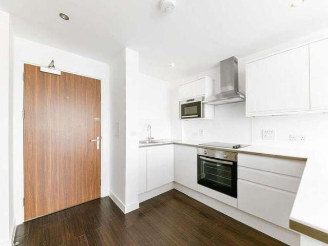 Apartment for rent in Sutton