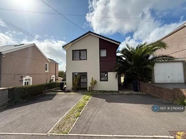 Apartment for rent in Cimla, Briton Ferry