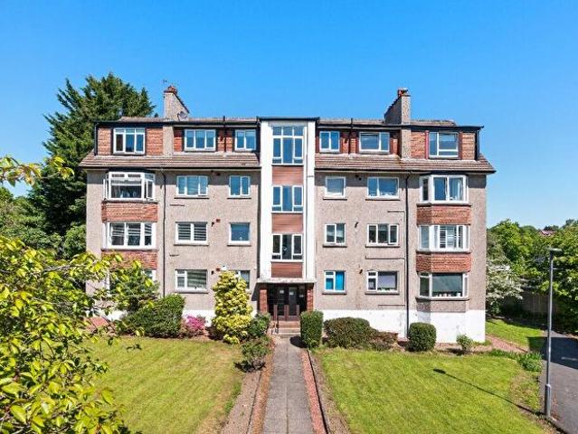 Apartment for rent in Robslee, Thornliebank