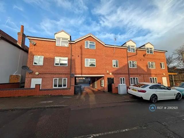 Apartment for rent in Stocking Farm, Old Wharf