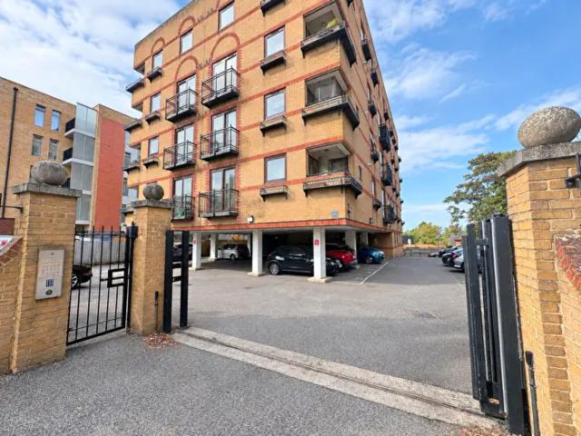 Apartment for rent in Southcourt, Aylesbury