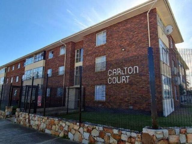 Apartment for rent in Holland Park, Gqeberha (Port Elizabeth)
