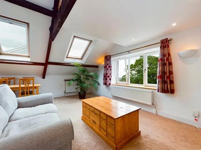 Apartment for rent in Nangreaves, Wales