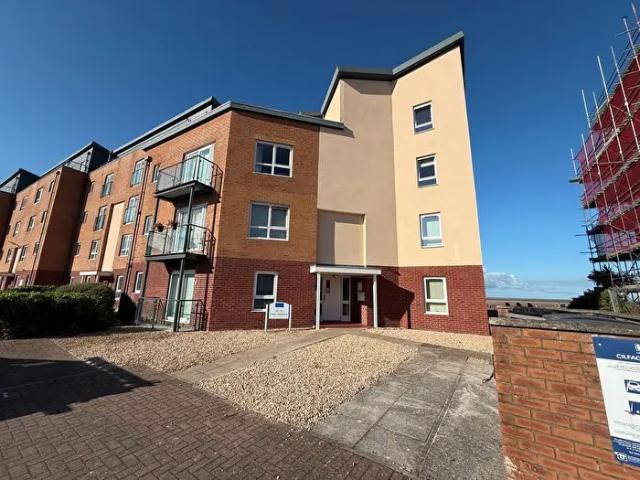 Apartment for rent in Seaside, Llanelli