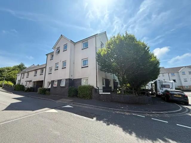 Apartment for rent in Pentre-chwyth, Swansea