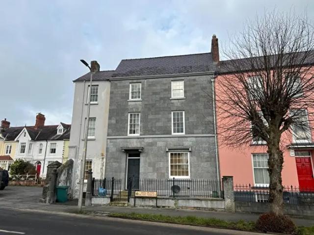 Apartment for rent in Carmarthen, Wales