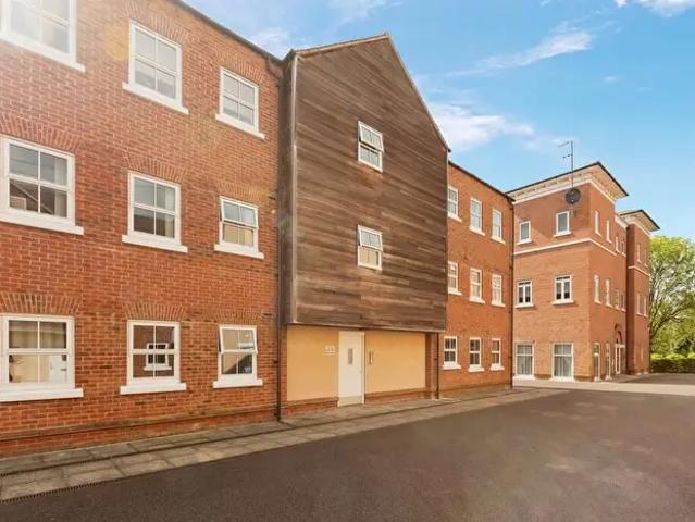 Apartment for rent in Coldharbour, Fairford Leys